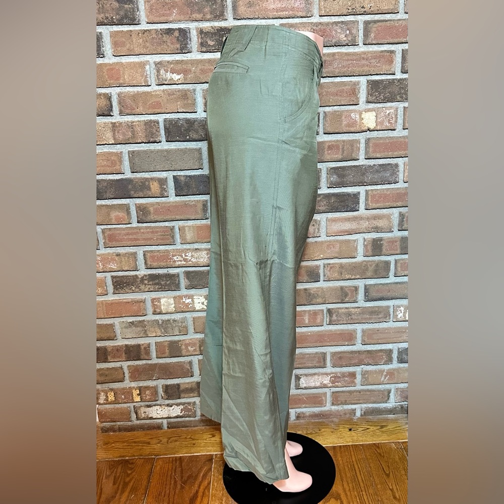 Tommy Bahama Sz 8 Green Leigh Fit Cupro Wide Leg Chino Pants - Picture 2 of 5